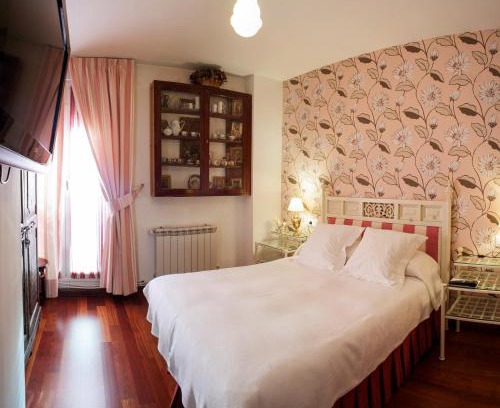Cuenca House | Hostal Rual