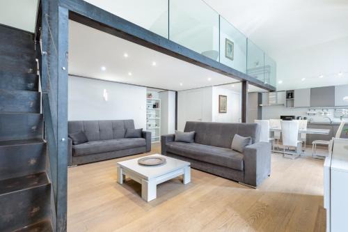 Historic Centre Apartment | Hostdomus - Loft Lagrange