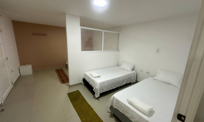 Bocagrande Hotel | Hostel in cartagena 10 minutes from the historical center and 10 meters from the beach.