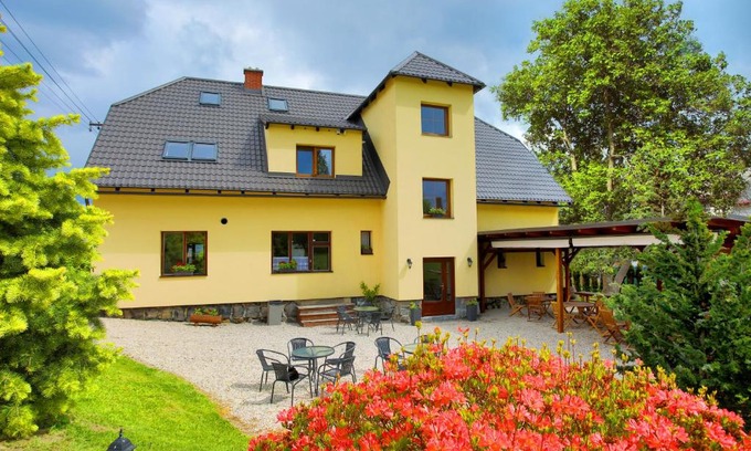 Koberovy Hotel | Hostinec u Rudy