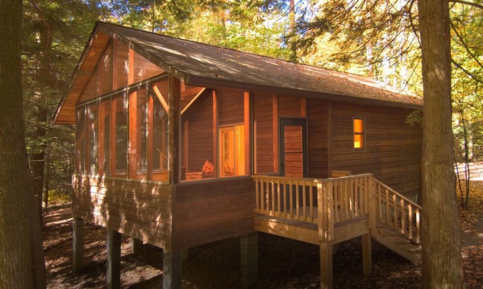 Victor Cabin | Hot Tub 2 BR Cabin in the woods New River Gorge (Cabin 2 Opossum Creek Retreat)
