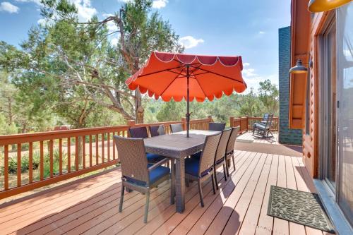 Payson House | Hot Tub and Mtn View Dog-Friendly Payson Getaway!