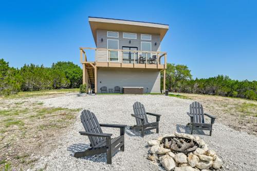 Valley Mills House | Hot Tub and Valley Views Hidden Gem in Texas