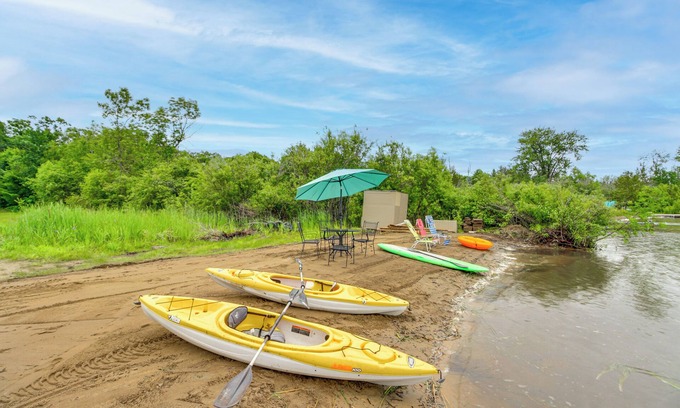 Ossipee House | Hot Tub & Game Room: Lakefront Merrifield Retreat!
