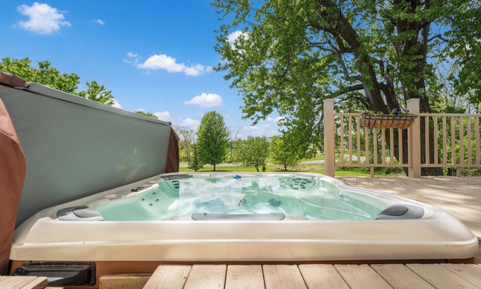 Zumbrota Other | Hot Tub & Golf Retreat – 4-BR Home Near Rochester Quick access to Highway 52