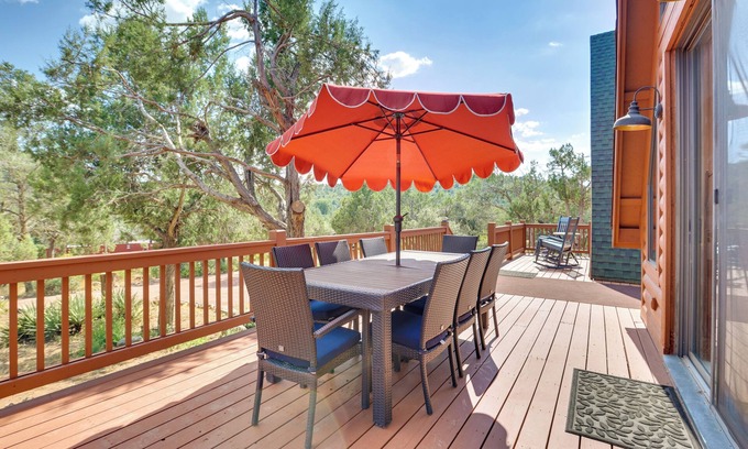 Payson Cabin | Hot Tub & Mtn View: Dog-Friendly Payson Getaway!