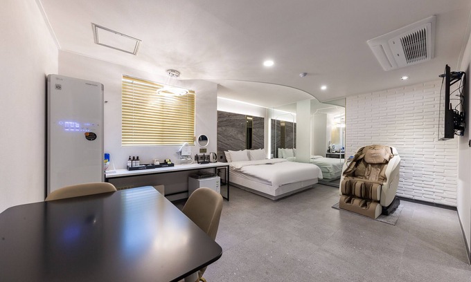 Seosan Hotel | Hotel 24st Urban Brown Seosan Lake Park