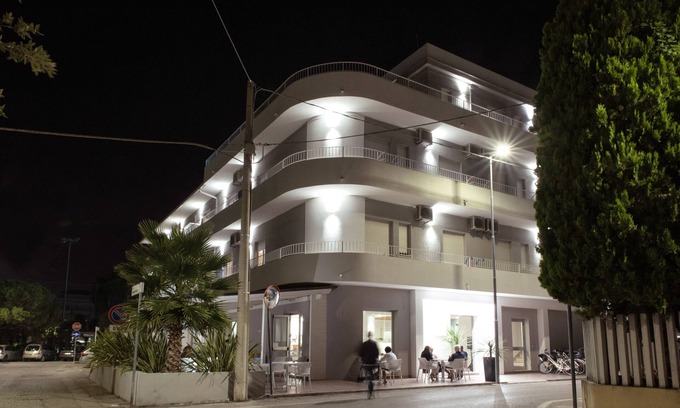 Alba Adriatica Hotel | Hotel Adria