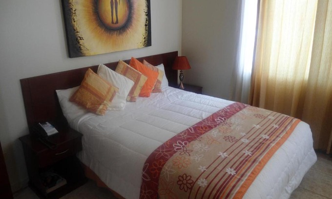 Simon Bolivar Hotel | Hotel Air Suites