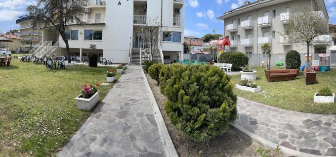 Pinarella Hotel | Hotel Amedea