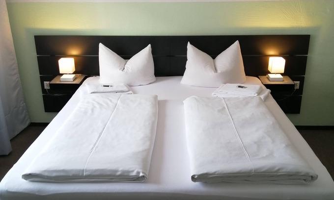 Oberhausen-Sud Hotel | Hotel Augsburg Goldener Falke