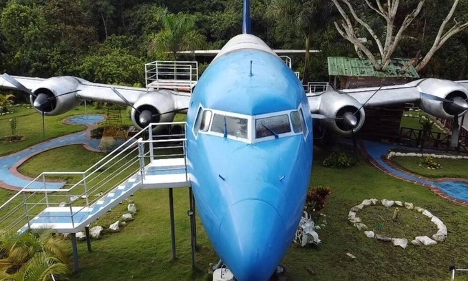 Curiti Hotel | Hotel avión plaza