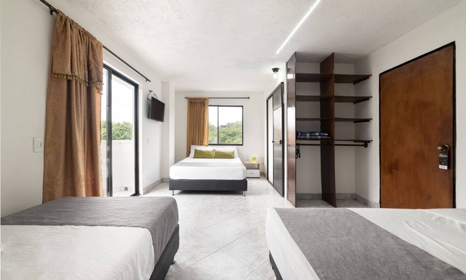 Suramericana Hotel | Hotel Balcones del Estadio