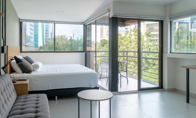 La Aguacatala Hotel | HOTEL BAMBU MILLA DE ORO