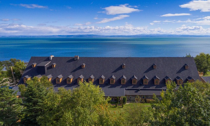 Isle aux Coudres Hotel | Hotel Cap Aux Pierres