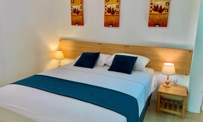 Manta House | Hotel Casa Latina