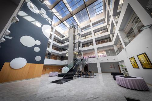Ponferrada Hotel | Hotel Ciudad de Ponferrada, Ascend Hotel Collection