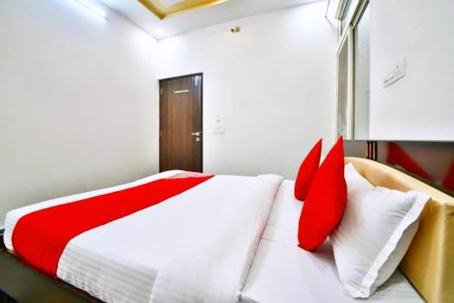 Central Area Hotel | HOTEL CLEAR SKY NEAR UDAIPUR CITY RAILWAY Station