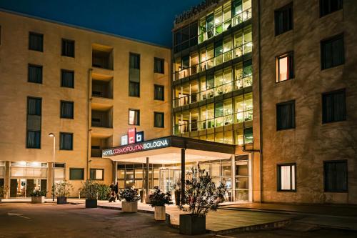 San Donato-San Vitale Hotel | Hotel Cosmopolitan Bologna