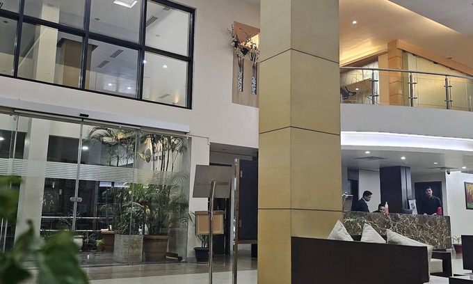 Paltan Bazaar Hotel | HOTEL DAAYSCO OLEY ALLO