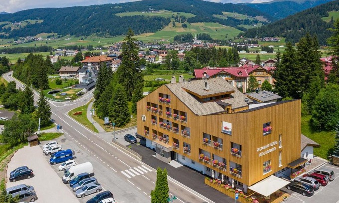 Valle San Silvestro Hotel | Hotel Dolomiten