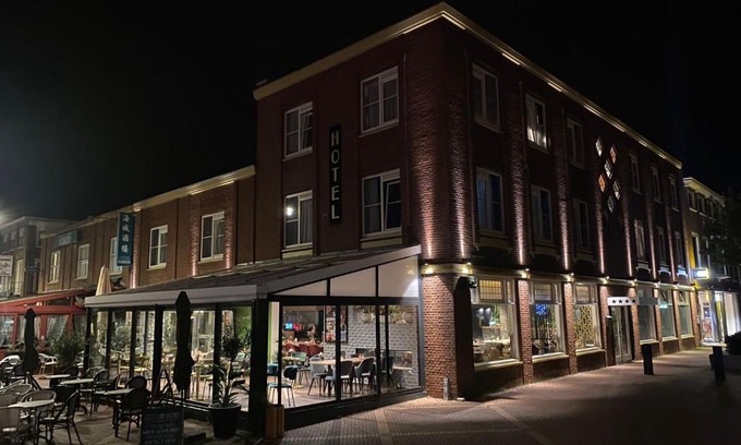 Oostburg Hotel | Hotel Du Commerce