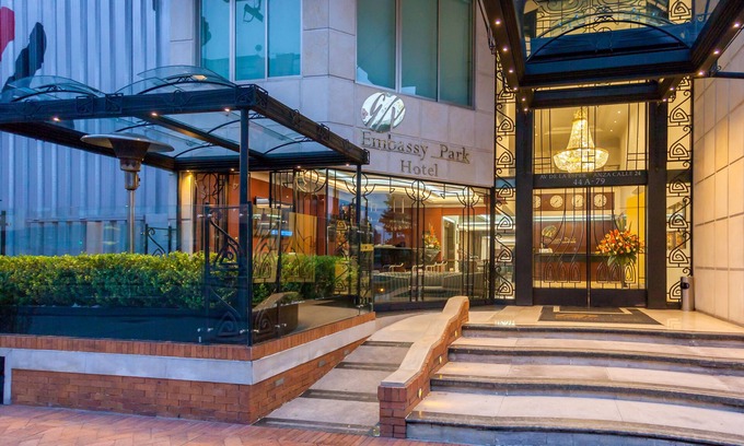 Quinta Paredes Hotel | Hotel Embassy Park