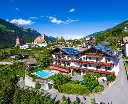 Schenna Hotel | Hotel-Garni Appartement Gartenheim