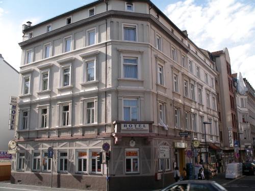 Offenbach am Main Hotel | Hotel garni Djaran