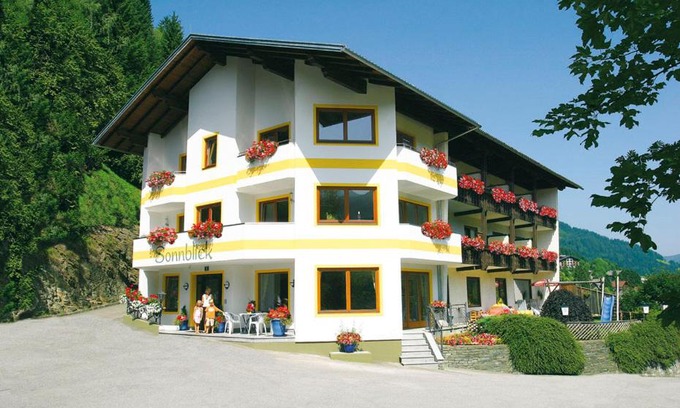 Bad Kleinkirchheim House | Hotel Garni Sonnblick