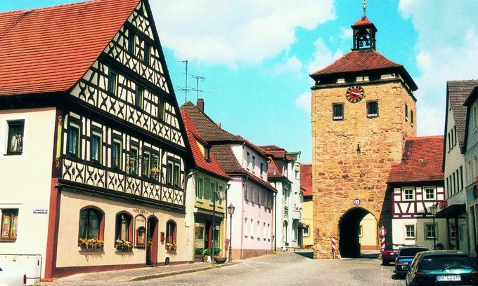 Scheinfeld Hotel | Hotel-Gasthof Krone-Lax