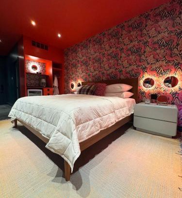 Cherokee Triangle House | Hotel Hilo - Room 201