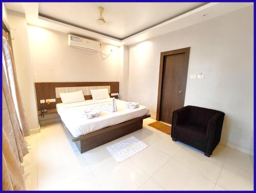 Gaya Hotel | HOTEL HOME # TOWN Near Jagannath Temple - Sea Beach - Fully Air conditioned & Spacious Luxuary Rooms - Free Wifi & Parking Facilitie