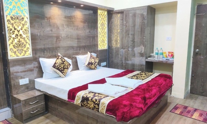Daulatabad Hotel | Hotel Family Inn Central Bus Stand