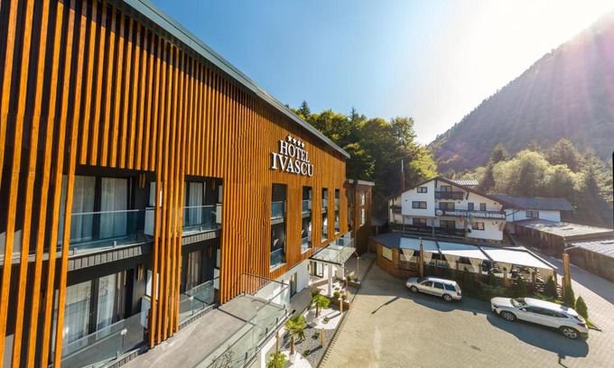 Moisei Hotel | Hotel Ivascu