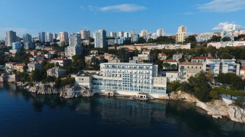 Rijeka Hotel | Hotel Jadran