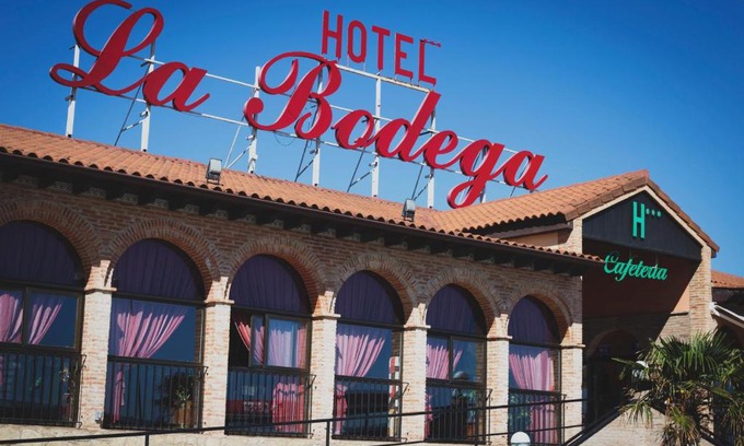 La Almunia de Dona Godina Hotel | Hotel La Bodega