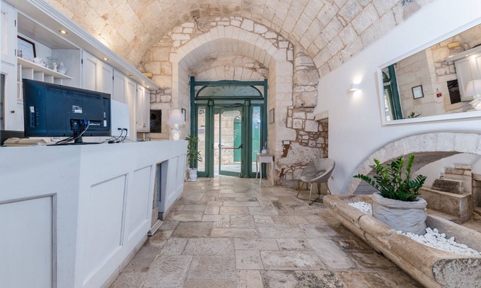 Ostuni Historic Centre Hotel | Hotel La Terra