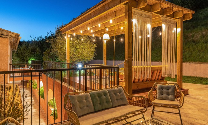 Saint-Paul-de-Vence Hotel | Hotel Les Bastides St Paul