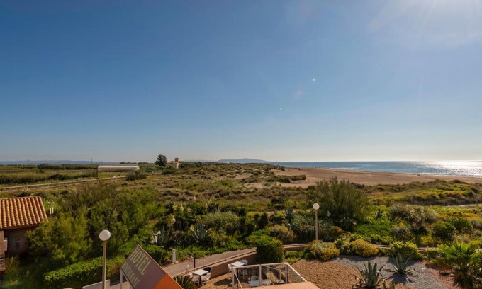 Marseillan Hotel | Hotel Les Dunes