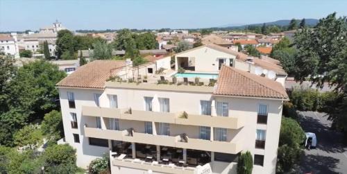 L'Isle-sur-la-Sorgue Hotel | Hotel Les Nevons