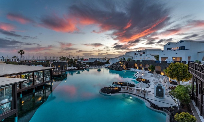 Playa Blanca Hotel | Hotel LIVVO Volcán Lanzarote