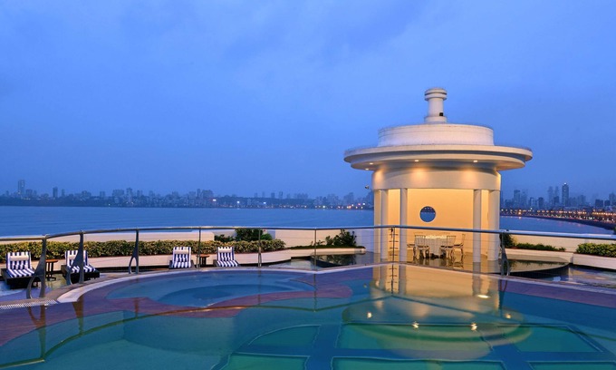 Churchgate Hotel | Hotel Marine Plaza Mumbai