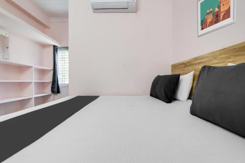 Hyderabad Hotel | Hotel O 11 Eleven