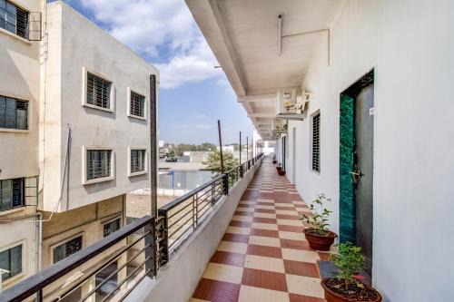 Dhule Hotel | Hotel O 80 City Center