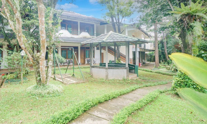 Cisarua Hotel | Hotel O Bogor near Taman Safari formerly Hotel Rudian 1