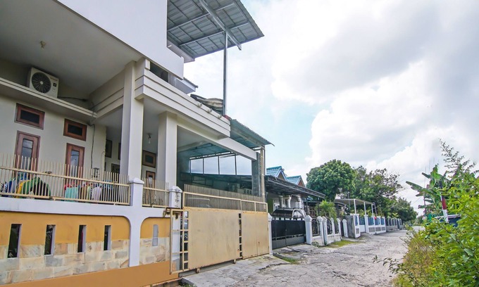 Pekanbaru Hotel | Hotel O Flamboyan 25 Homestay Syariah