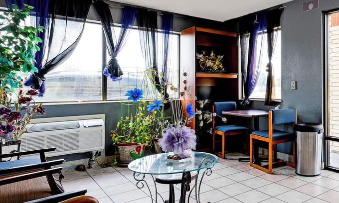 Channelview Hotel | Hotel O Luxury Inn Channelview Baytown I-10