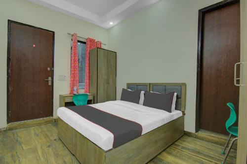 Delhi Hotel | Hotel O The Arrow Infront of Max Hospital