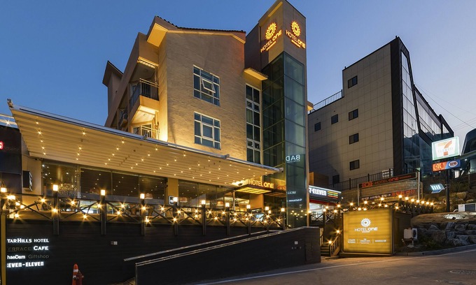 Chungmak-tong Hotel | Hotel one byeonsan